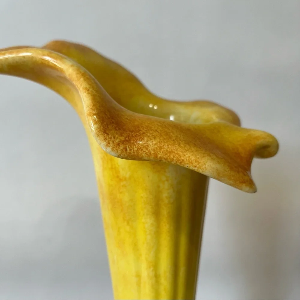 Vintage Italian Ceramic Yellow Green Jack in the Pulpit Vase Calla Lily